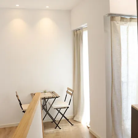 268 Lettér - Charming With Balcony *