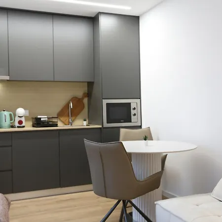 268 Lettér - Charming With Balcony * Lisboa