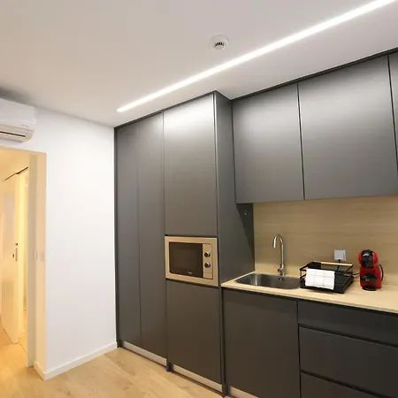 268 Letter - Charming With Balcony Apartment *