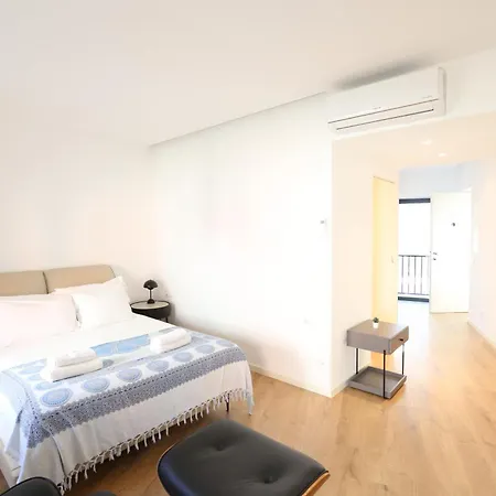 268 Letter - Charming With Balcony *