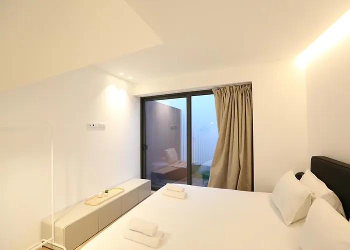 268 Letter - Charming With Balcony ליסבון