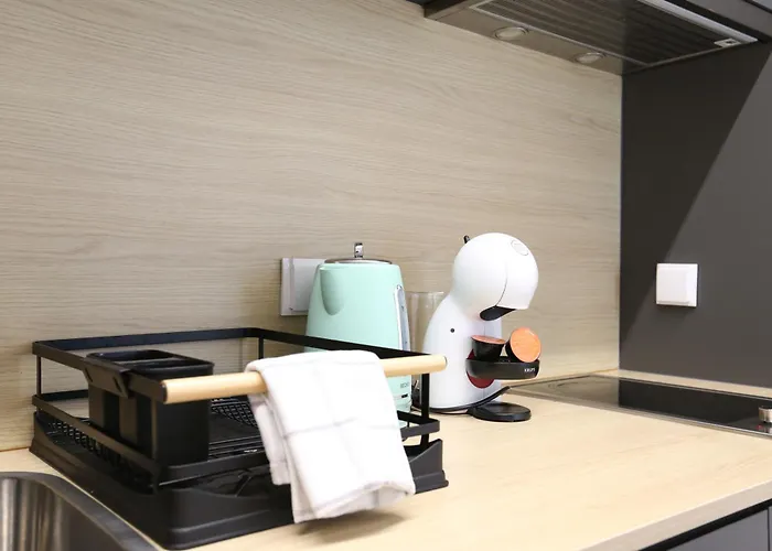 268 Letter - Charming With Balcony דירה ליסבון